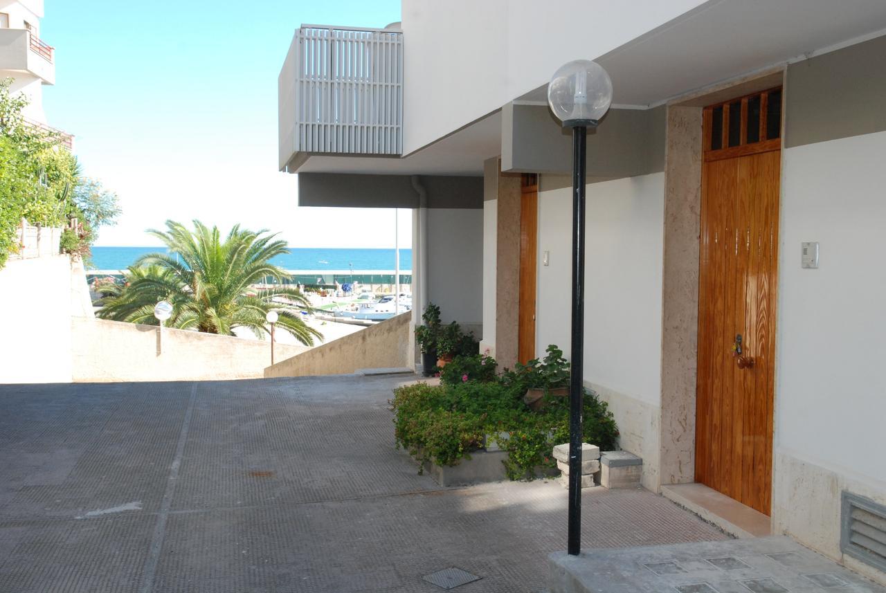 B&B La Baia Sea Rooms Bisceglie Dış mekan fotoğraf